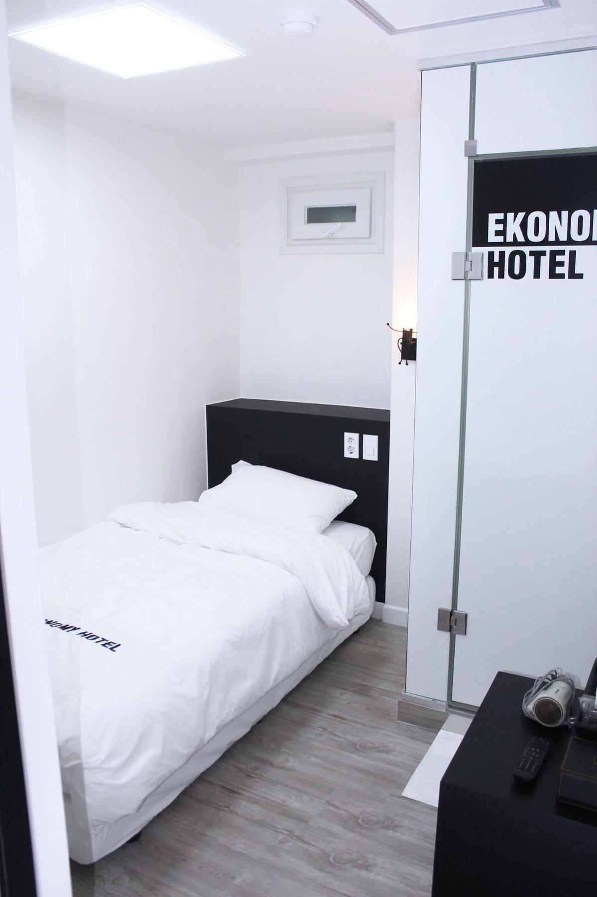Ekonomy Hotel Dongdaemun Seul Exterior foto